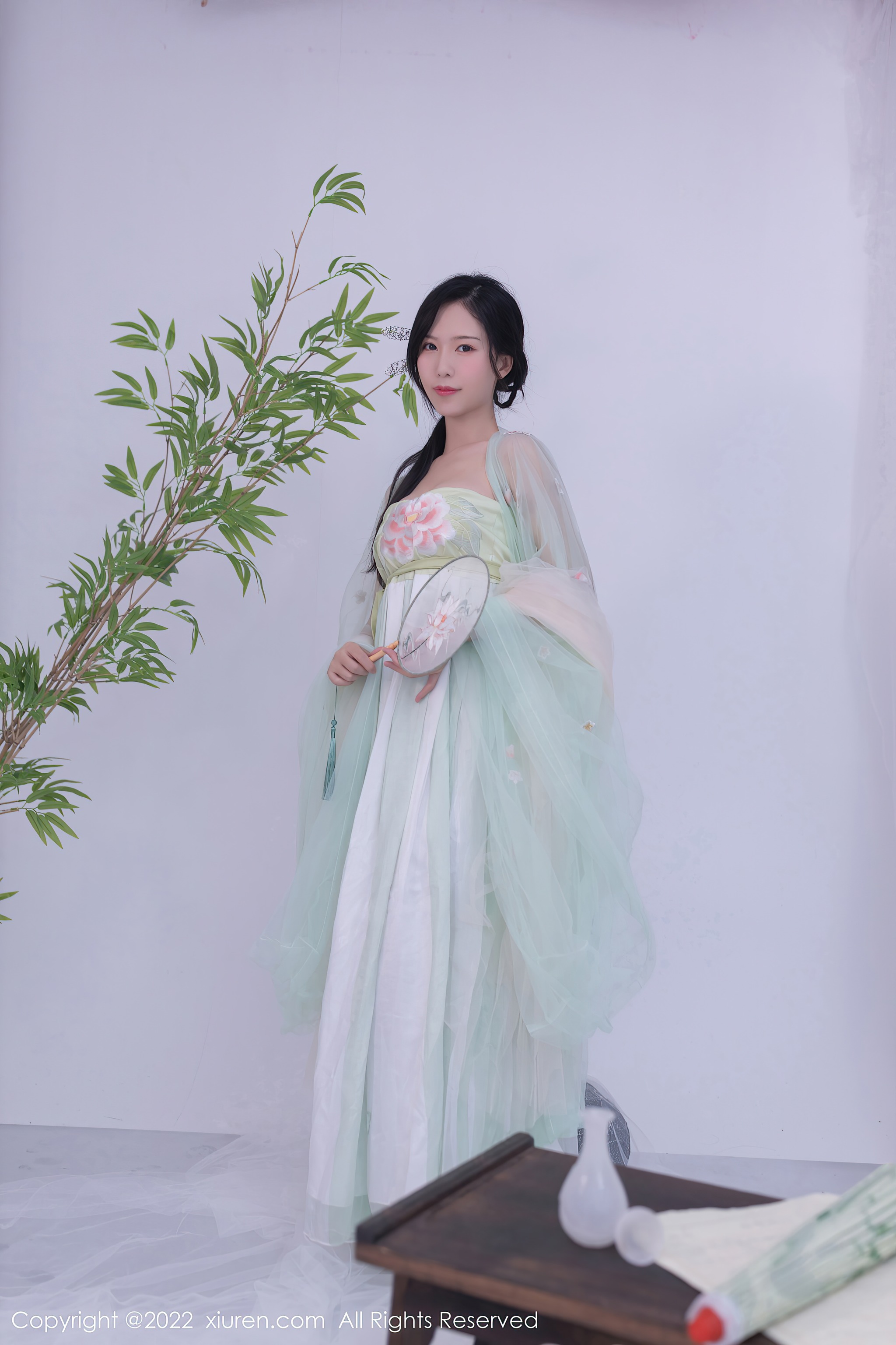 025.[XIUREN秀人网]2022.07.27 NO.5345 抖娘利世[73P]-XikXak